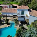 A Casa Di Ficu A 14kms D'ajaccio Et Des Plages Avec Piscine Jacuzzi Petanque Sans Vis A Vis Peri