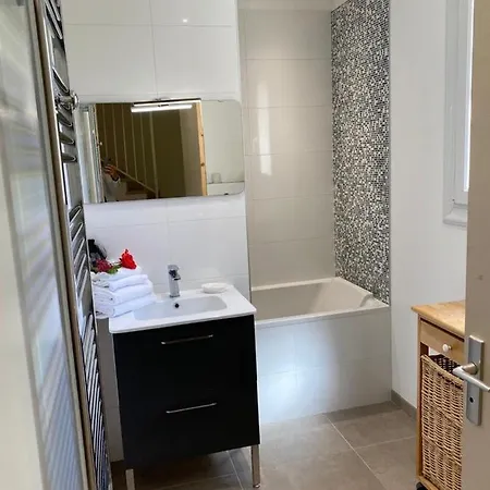 A Casa Di Ficu A 14kms D'ajaccio Et Des Plages Avec Piscine Jacuzzi Petanque Sans Vis A Vis Villa *