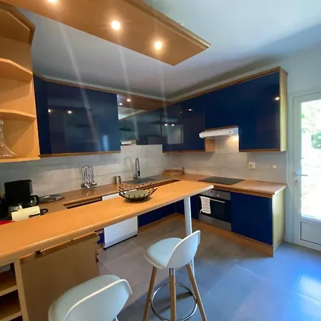 A Casa Di Ficu A 14kms D'ajaccio Et Des Plages Avec Piscine Jacuzzi Petanque Sans Vis A Vis Villa Peri