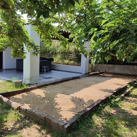 A Casa Di Ficu à 14kms D'ajaccio Et Des Plages Avec Piscine Jacuzzi Pétanque Sans Vis à Vis Villa