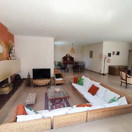 Villa A Casa Di Ficu A 14kms D'ajaccio Et Des Plages Avec Piscine Jacuzzi Petanque Sans Vis A Vis Peri
