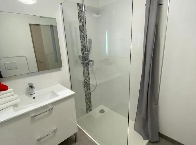 Villa A Casa Di Ficu A 14kms D'ajaccio Et Des Plages Avec Piscine Jacuzzi Petanque Sans Vis A Vis