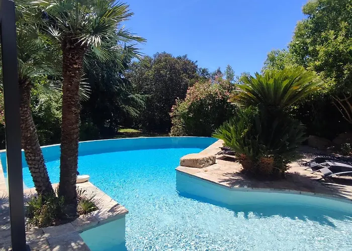 A Casa Di Ficu A 14kms D'ajaccio Et Des Plages Avec Piscine Jacuzzi Petanque Sans Vis A Vis *