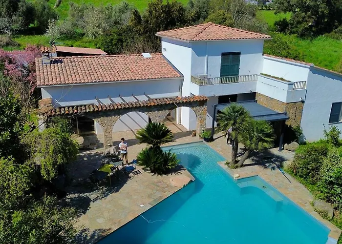 A Casa Di Ficu A 14kms D'ajaccio Et Des Plages Avec Piscine Jacuzzi Petanque Sans Vis A Vis * Peri