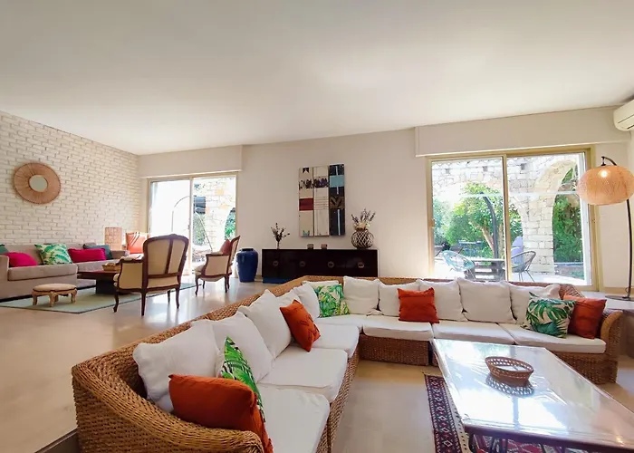 A Casa Di Ficu A 14kms D'ajaccio Et Des Plages Avec Piscine Jacuzzi Petanque Sans Vis A Vis