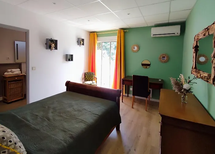 A Casa Di Ficu A 14kms D'ajaccio Et Des Plages Avec Piscine Jacuzzi Petanque Sans Vis A Vis Vila