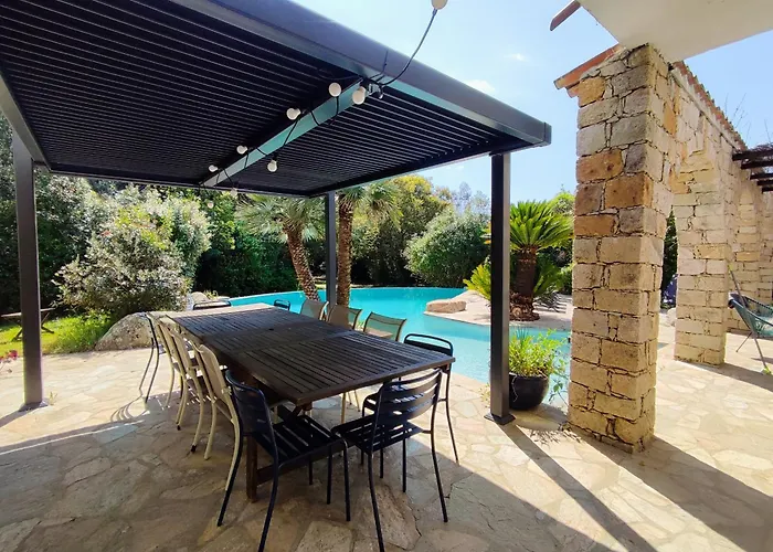 Villa A Casa Di Ficu A 14kms D'ajaccio Et Des Plages Avec Piscine Jacuzzi Petanque Sans Vis A Vis Peri